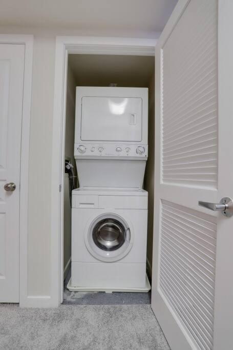 Prime Location Retreat Close To Dc And Metro Arlington Exteriör bild